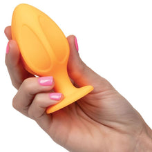 Load image into Gallery viewer, CALEX CHEEKY BUTTPLUG - ORANGE
